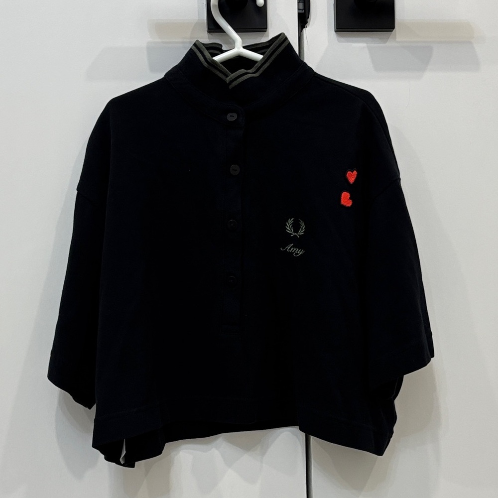 NWOT Fred Perry X Amy Winehouse Foundation cropped polo shirt size US 6